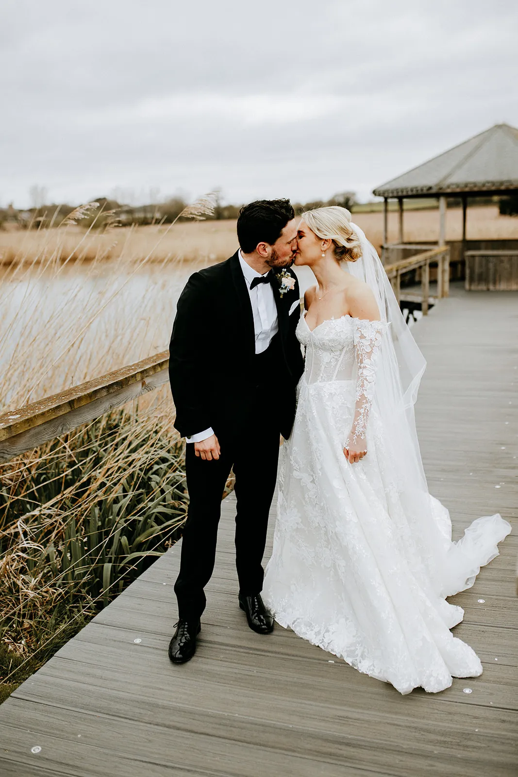 Quantock Lakes Wedding Venue romantic kiss portrait