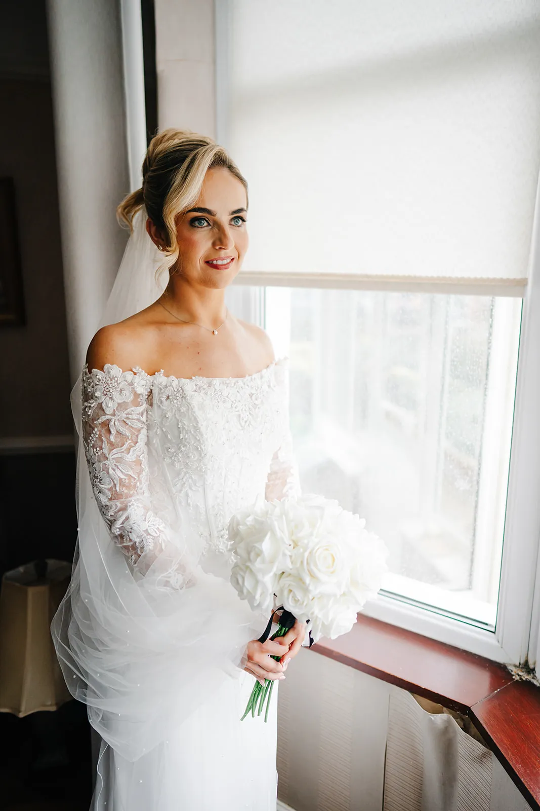 Wedding photo 8 - getting-ready