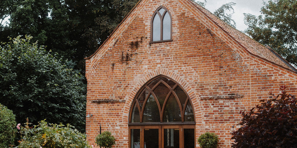 A Gorgeous Small Wedding At The Reading Room, Norfolk
