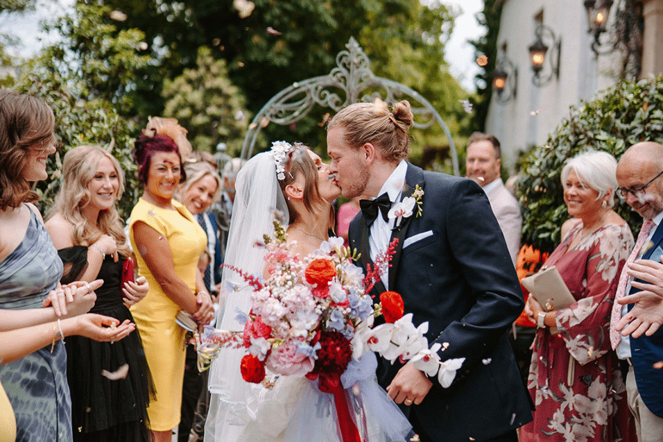 spring wedding flowers