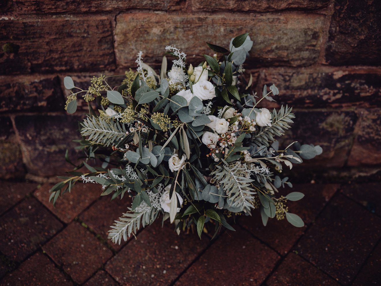 winter wedding flowers